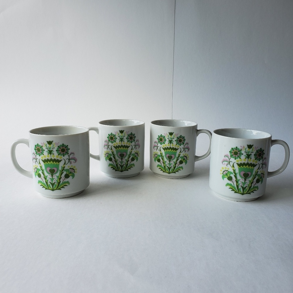 Set of 4 Retro Wycinanki Folk Art Mugs